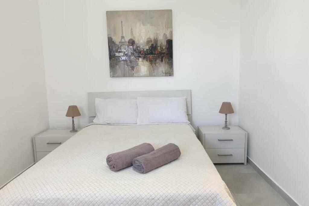 Brand New 3 Bedroom Apartment Close To The Sea Gzira Exterior photo